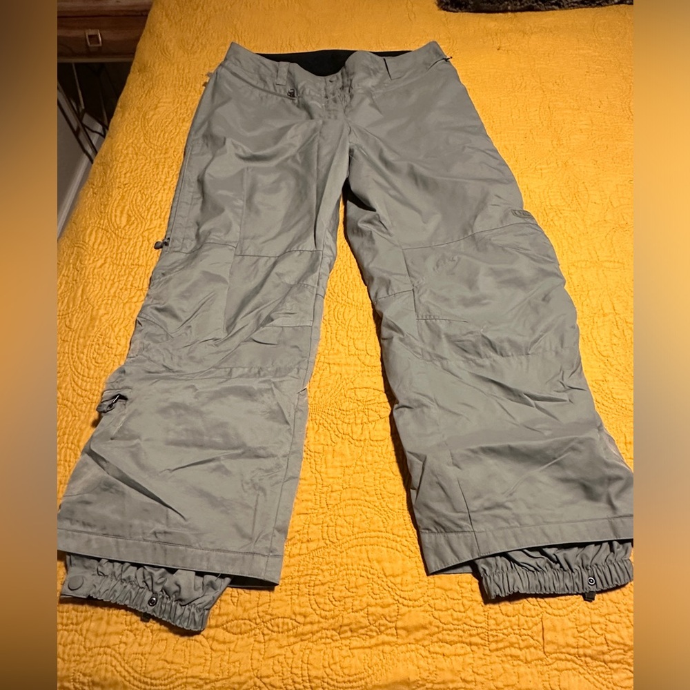 Black dot women’s snowboard pants in gray XL